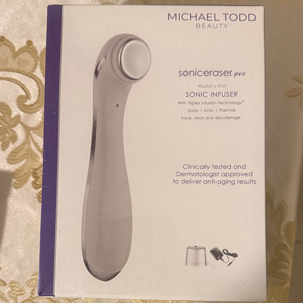 Michael Todd Beauty Sonic Eraser Pro - Silver